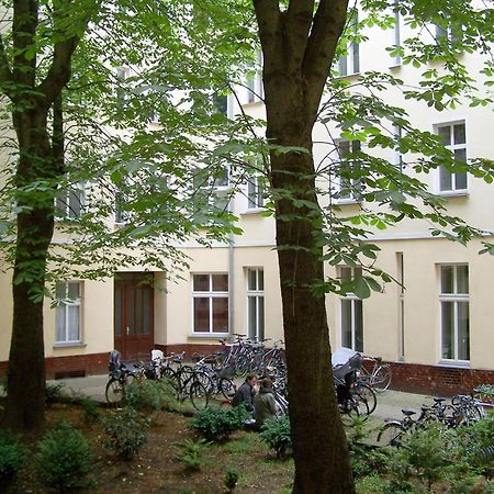 Quiet Courtyard Apartment Berlin Exteriör bild